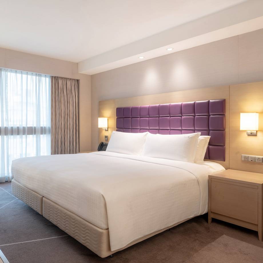  1 Bedroom Suite Lounge Access High Floor 